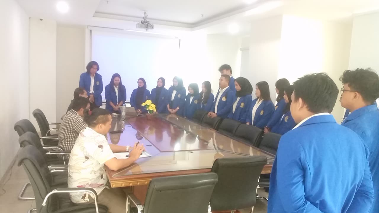 Pembekalan Mahasiswa Tingkat Akhir FH Unikom