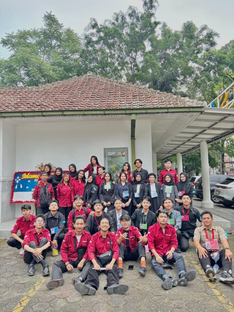Masa Pengenalan Kampus Bagi Mahasiswa Baru FH Unikom